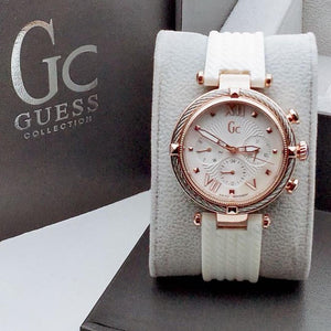 MONTRE GUESS COLLECTION Femme Y16004L1